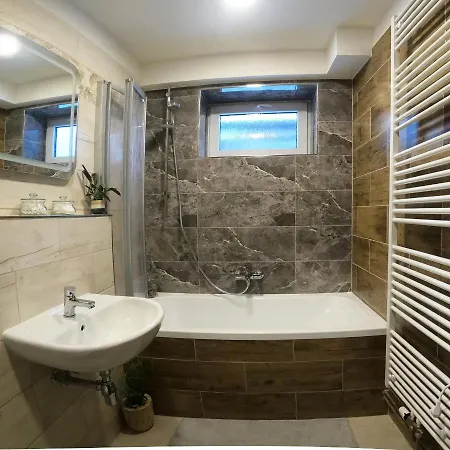 Apartman Petronella יאבלונק נאד ניסו