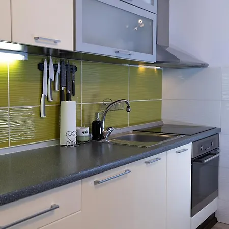 Apartman Petronella דירה
